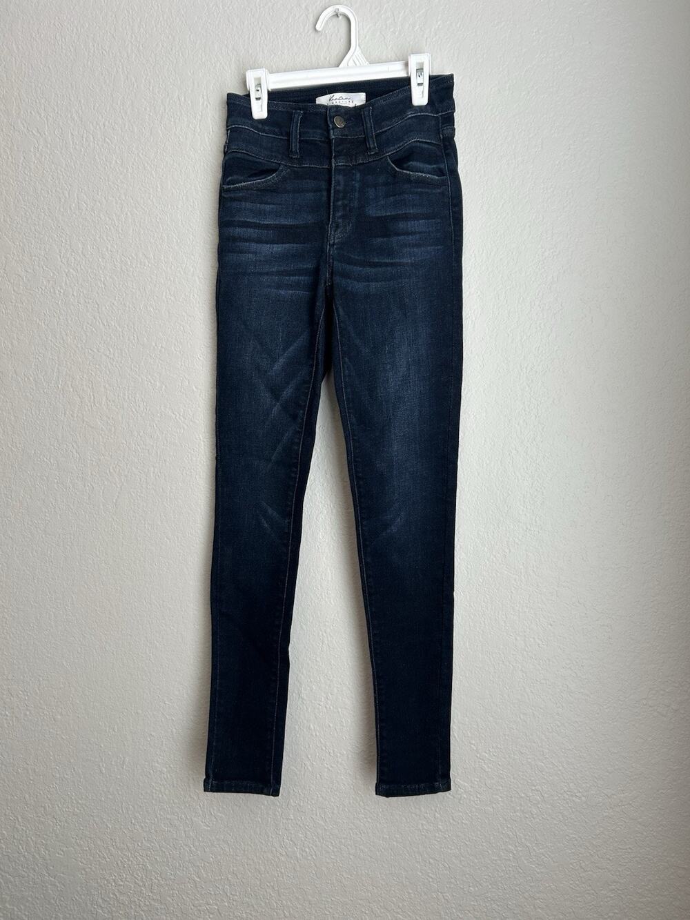 KanCan Women's Skinny Jeans Size 25, Blue Dark Wash, Denim